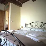 Cozy Farmhouse In With Private Pool