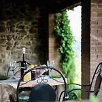 Cozy Farmhouse In With Private Pool بيت للعطل