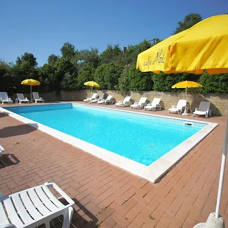 Cozy Farmhouse In With Private Pool *